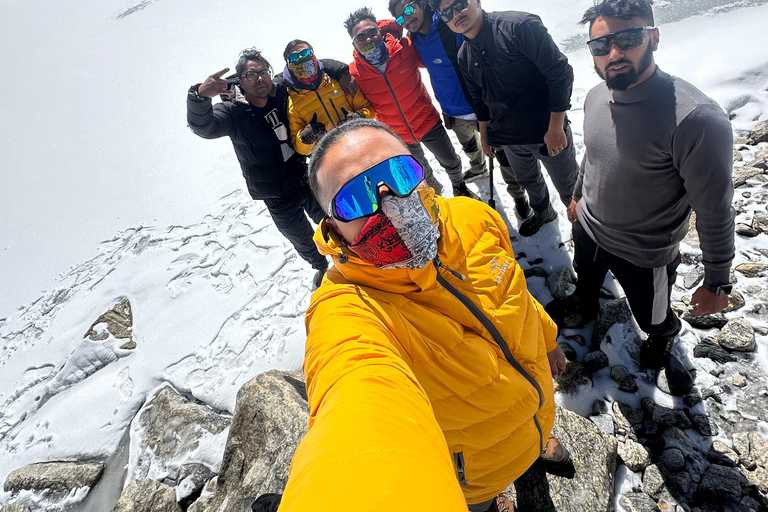 Rolwaling Valley Trek: odkryj święte jeziora przez 12 dni