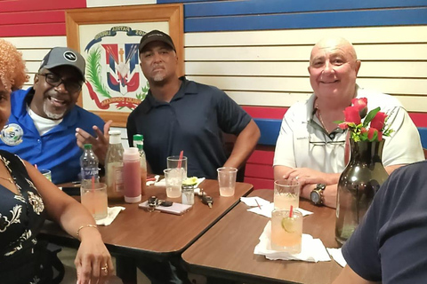 St. Thomas: Night Life Experience with Local Guide St. Thomas: Bar Hopping Adventure with Local Guide