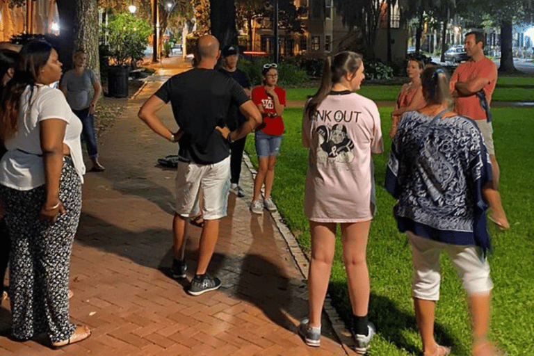 Savannah: Ghost & Graveyard Walking Tour With Local Guide Standard Option