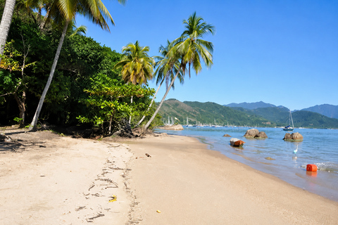 Secret Paraty: Beaches, waterfalls and flavors off the beaten track