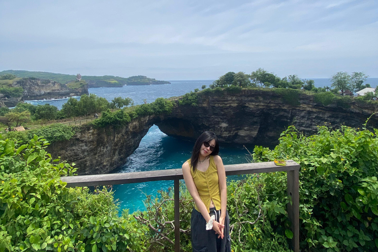 Bali/Nusa Penida: Private Snorkeling With Guide & West Tour Transfer from Sanur Area
