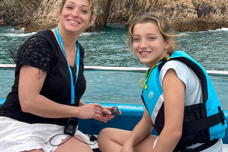 Tour in yacht del Geoparco UNESCO di Hong Kong: quattro archi marini e vulcanoTour in yacht del geoparco UNESCO di Hong Kong: quattro archi marini e vulcano