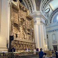 Basilica del Pilar and its museum - Housity