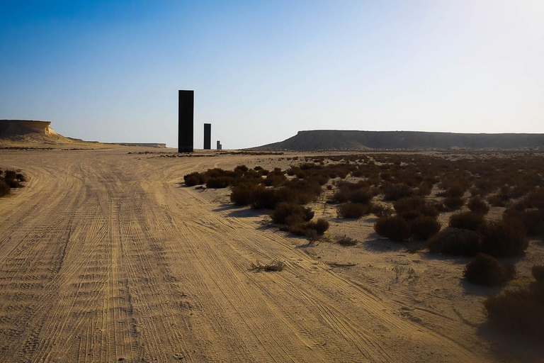 Visite de la côte ouest, Zekreet, sculpture du désert de Richard SerraDe Doha: Zekreet Richard Serra et formation rocheuse aux champignons