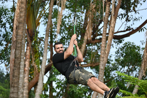 Mauritius: La Vallée des Couleurs, Wasserfall-Zipline