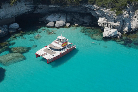 Passeio de catamarã pelas ilhas Lavezzi