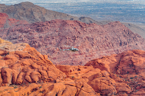 Las Vegas: Red Rock Canyon and Vegas Strip Helicopter TourPremium Red Rock Canyon and Las Vegas Helicopter Tour