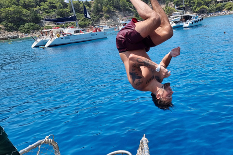 Rhodes Private Luxury Day Cruise Lunch, Coctails, Champagne