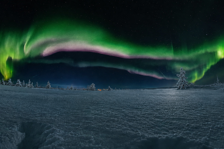 Northern Lights Hunt – Small Mixed Group from Kemi