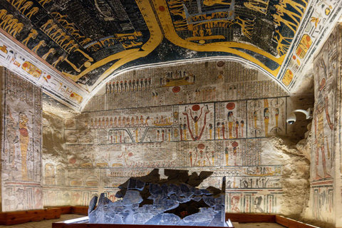 From Hurghada: Luxor Valley of the Kings Full-Day TripShared Tour without Entrance Fees