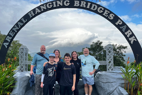 La Fortuna: Tour dei ponti sospesi e della zip line con pranzo
