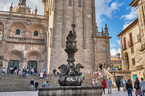 From Lisbon: Santiago de Compostela Day Trip with Fatima