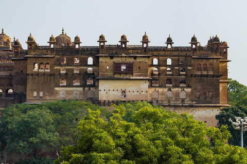 Tour di un giorno di Orchha e del Forte di Jhansi da Khajuraho con guida