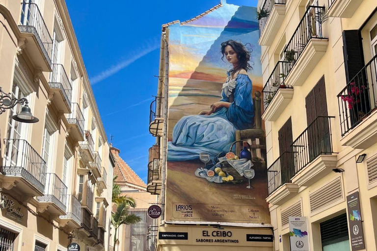 Málaga: Old Town Walking Tour & Local Life