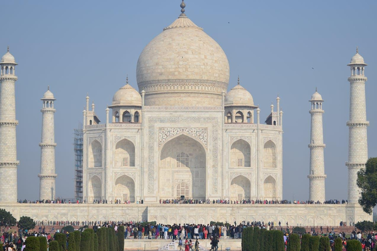 Tour guiado pelo Taj Mahal sem filas com itens extras especiaisDe Agra: Motorista, carro particular e guia de turismo