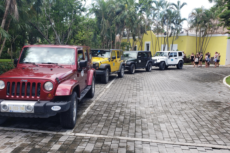 Cozumel Private Jeep Tour with Lunch and Snorkeling