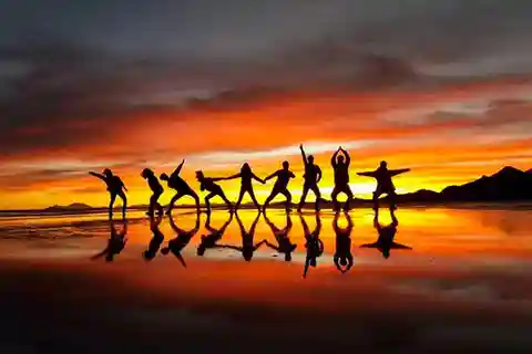 Słone równiny Uyuni: zachód słońca i gwiazdy nocne