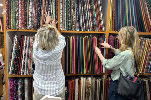 Curated Home Décor & Souvenir Shopping Tour (Women-Led) Home Décor & Souvenir Shopping Tour (Women-Led) - Half-Day