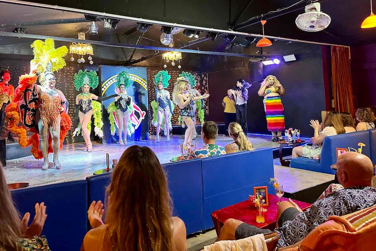 Khaolak: visita guiada com petiscos e show de cabaréKhaolak: Tour guiado com petiscos e show de cabaré