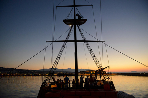 Rethymno: Sunset Cruise with Drinks and Snacks