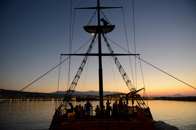 Rethymno: Sunset Cruise with Drinks and Snacks