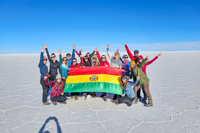 Uyuni: Full-Day Salt Flats & Incahuasi Island Tour SPANISH-SPEAKING DRIVER