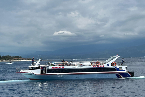 Fast Boat Transfer: Bangsal & Gili Islands ⇄ Nusa Penida The Tanis Fast Cruise: Bangsal & Gili Islands to Nusa Penida