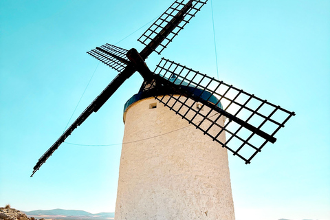 Madrid: Small Group Toledo & Consuegra Windmills Day Trip