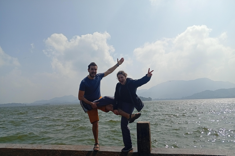 Kandy: Sigiriya or Pidurangala & Dambulla Day Tour by Van