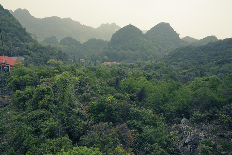 Hanoi: Parfümpagode mit Bootsfahrt oder Lotus-SeidendorfPrivate Tour: Parfümpagode, Lotus-Seidendorf und Weihrauch