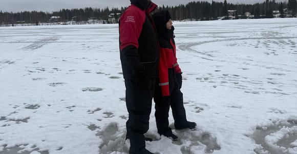 Rovaniemi: Arctic Winter Preparation Workshop with Drink