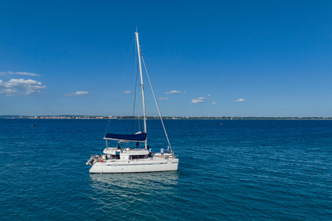 Z Zanzibaru: półdniowa wycieczka jachtemPółdniowa wycieczka luksusowym jachtem Z transferem z północy