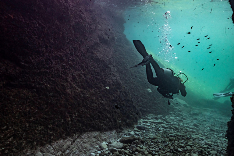 Budva: Scuba Double Dive Boat Trip for Certified Divers