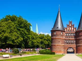 Lübeck: Express Walk with a Local