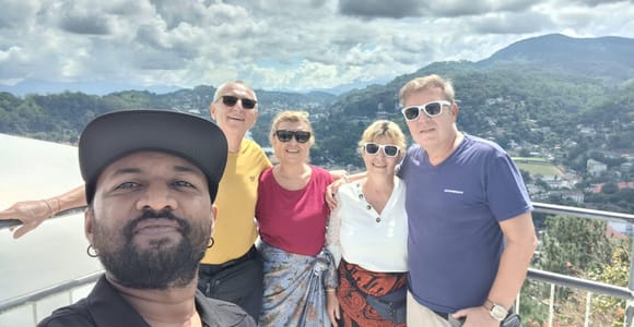 Kandy Stadtführung Budget Taxi mit privater Führung