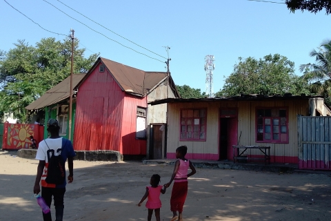 Maputo: Mafalala Suburb Guided Walking Tour Walking tour
