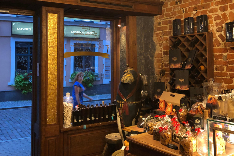 Riga Old Town, C Market & Art Nouveau Guided Walking Tour