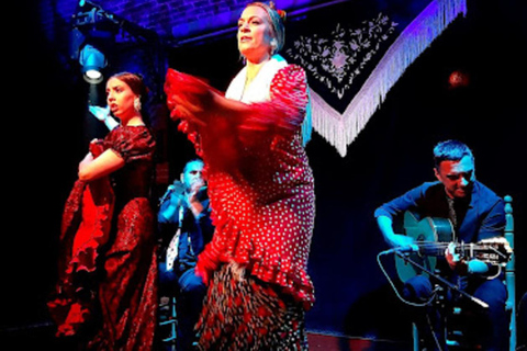 Barcelona: Exclusive Flamenco Show at El Paraigua with Drink Barcelona: Intimate Flamenco Show with Drink Only Special