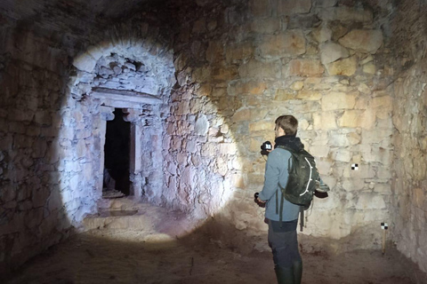 Girona: Urban Exploration and Legends Walking Tour