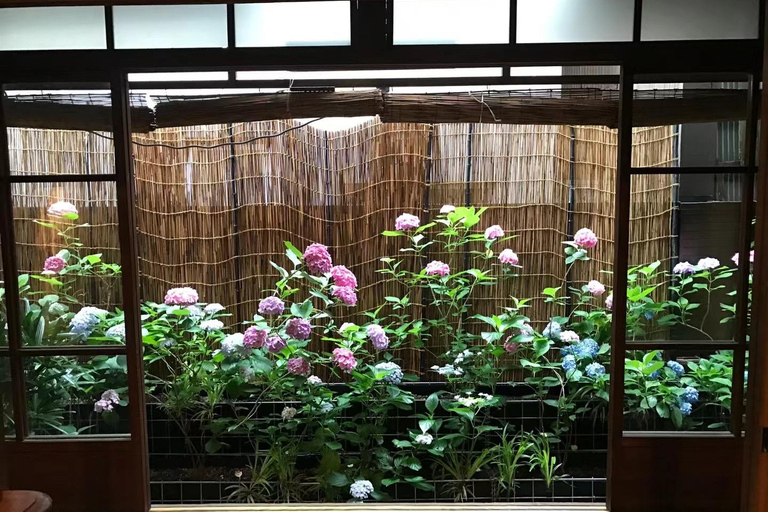 Kyoto: Japanese Calligraphy Experience in a Historic House