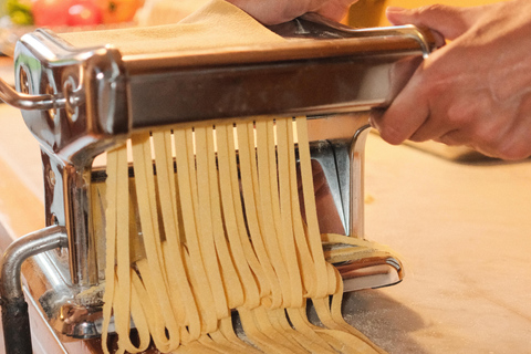 Pisa: Private Show Cooking and Social Dining Experience Group Show Cooking and Social Dining Experience