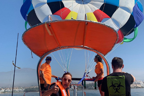 Benalmádena: Deluxe Parasailing Flight from Benalmadena Port To Fly Together