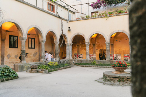 Guided Walking Tour of Sorrento & Street Food Experience Morning Tour in English