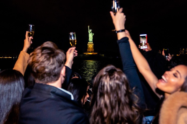 NYC: New Year's Eve Fireworks Cruise w/ Open Bar, Dinner, DJ