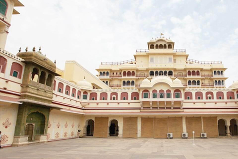 Jaipur: Amber Fort, stadspaleis en privétour Hawa MahalTour met vervoer, chauffeur en gids