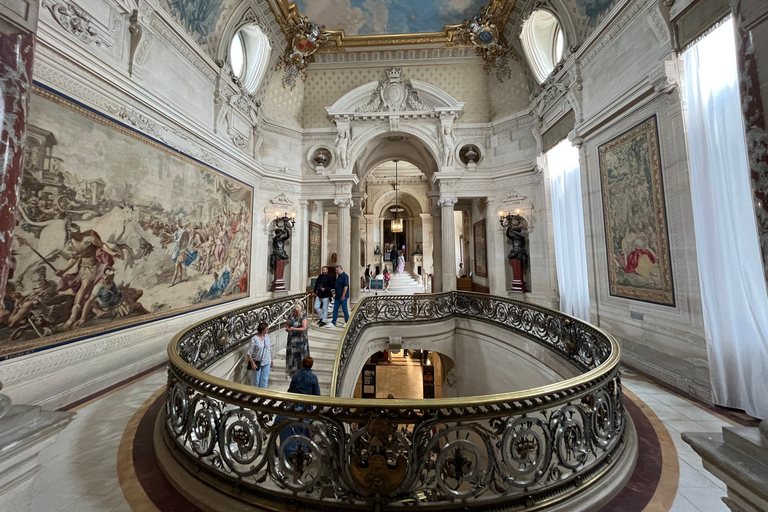 Great Stables of Prince de Conde & Palace Chantilly Private tour