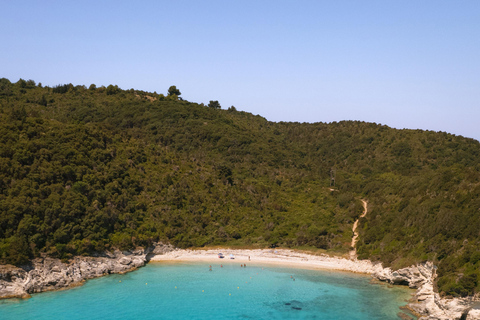 Lefkimmi: Luxuskreuzfahrt nach Paxos, Antipaxos und zu den Blauen HöhlenLefkimmi: Paxos, Antipaxos und Blaue Höhlen Kreuzfahrt