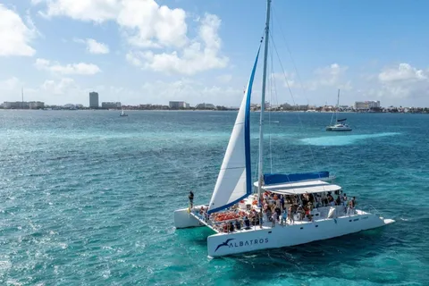 Isla Mujeres: Boat party, adults-only: all-inclusive