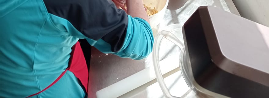 Production d'alfajores artisanaux à Montevideo