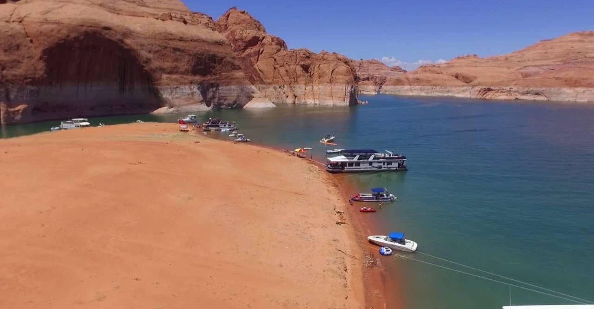 Page, Navajo Canyon Scenic Cruise - Housity